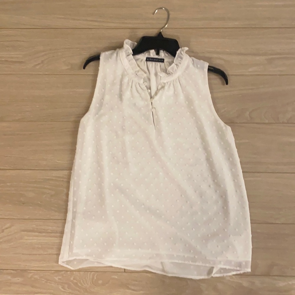 Gibsonlook sleeveless blouse